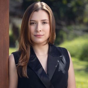 Meet your Posher, Lauren